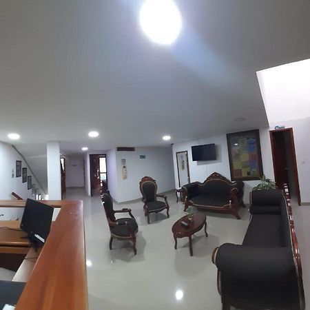 Hotel Jardin De Rosas Buitenkant foto