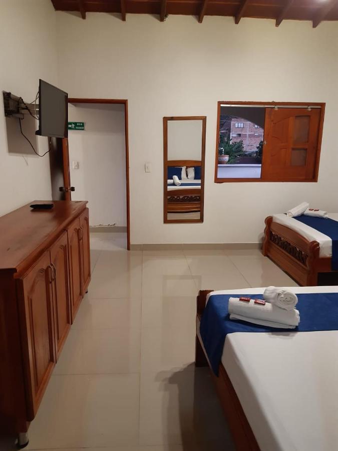 Hotel Jardin De Rosas Buitenkant foto